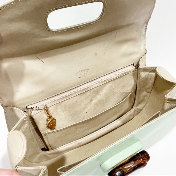 ❤️SOLD❤️Gucci mint green and off white leather vintage bamboo top handle bag - Picture 9 of 12